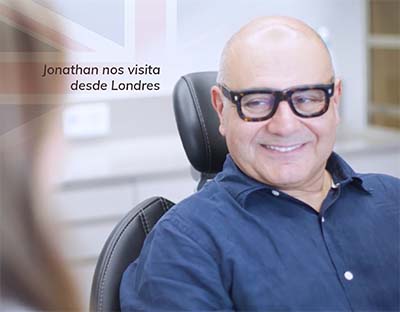 jonathan nos visita desde londres | Clinica dental Montse Timoneda