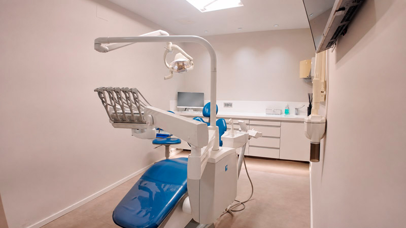 box de urgencias para pacientes en tarragona | clinica dental montse timoneda